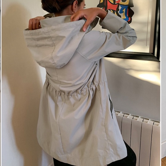 Rain jacket - Picture 2 of 4